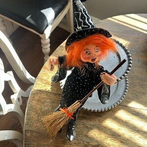 EUC Annalee Witch figure great for Halloween or year round decor